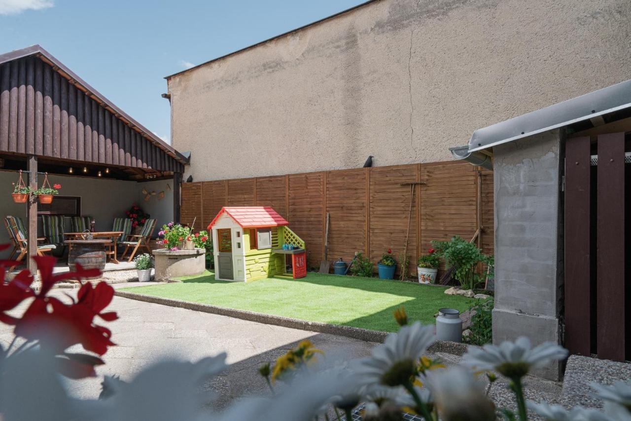 Ubytovani 121 - Hlohovec Exterior foto