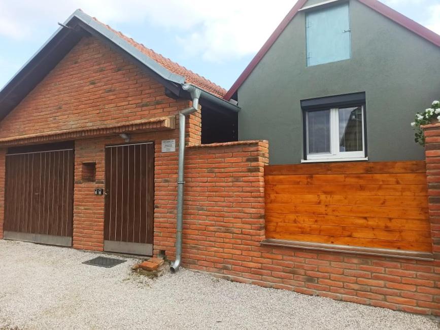 Ubytovani 121 - Hlohovec Exterior foto