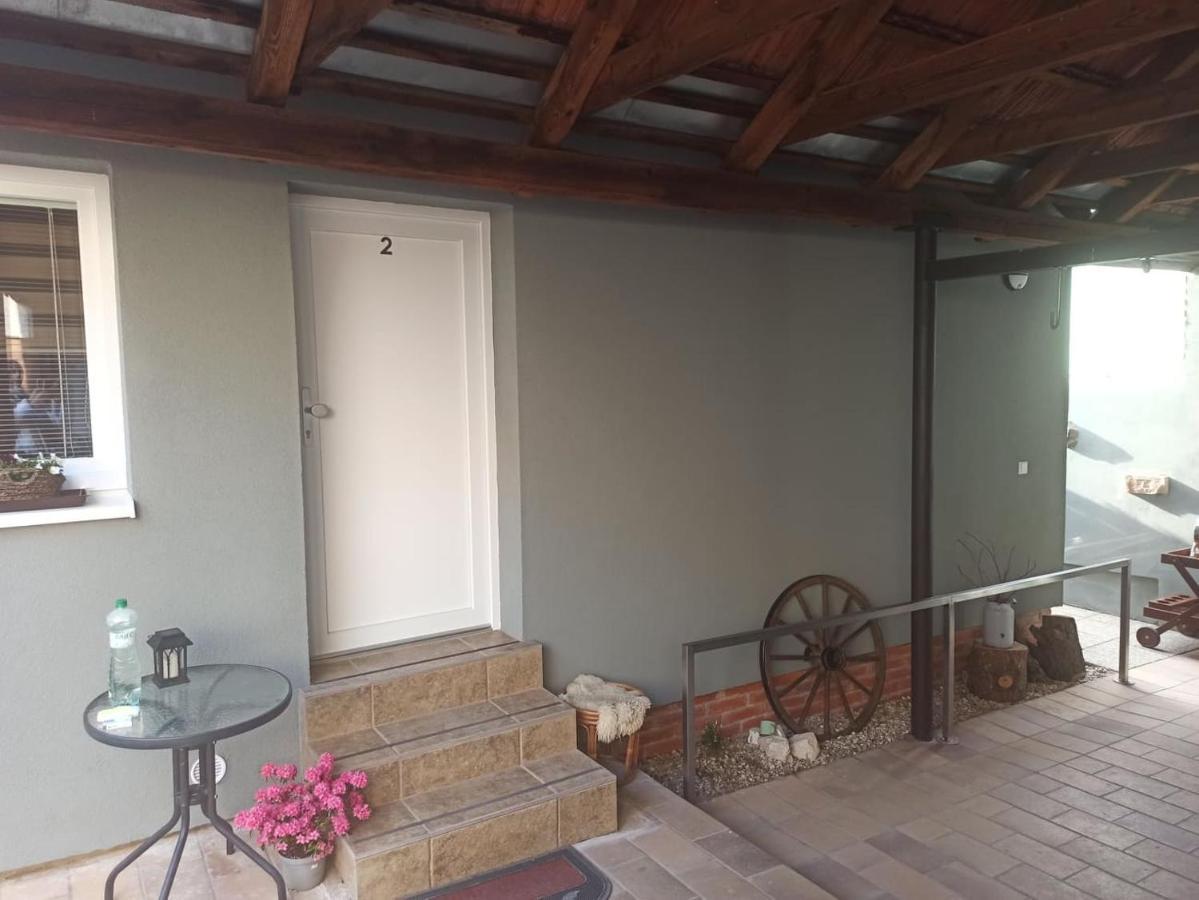 Ubytovani 121 - Hlohovec Exterior foto